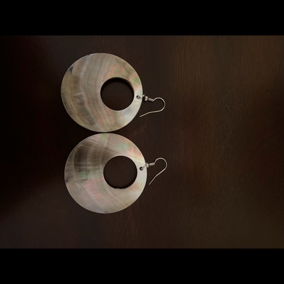 Earrings - Picture 1 of 2